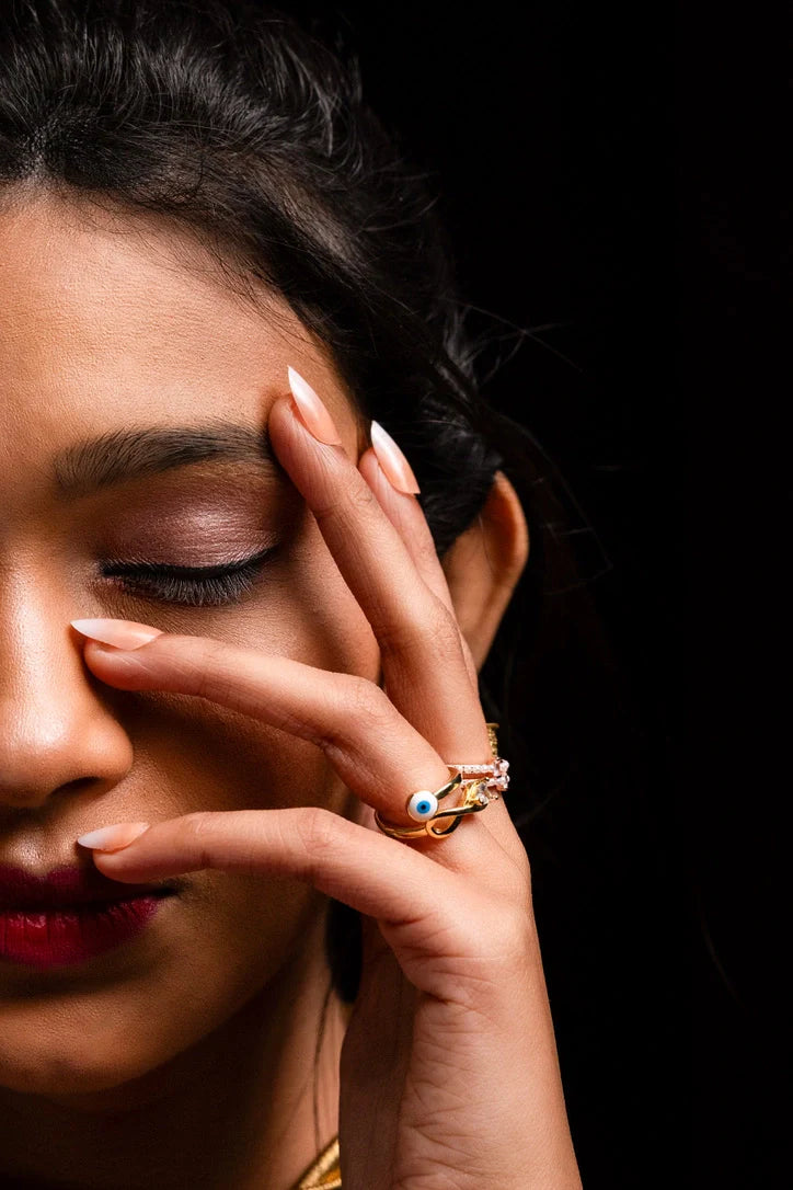 Why Your "Gold" Jewelry is Giving You a Breakout (and the Skin-Safe Glow-up)