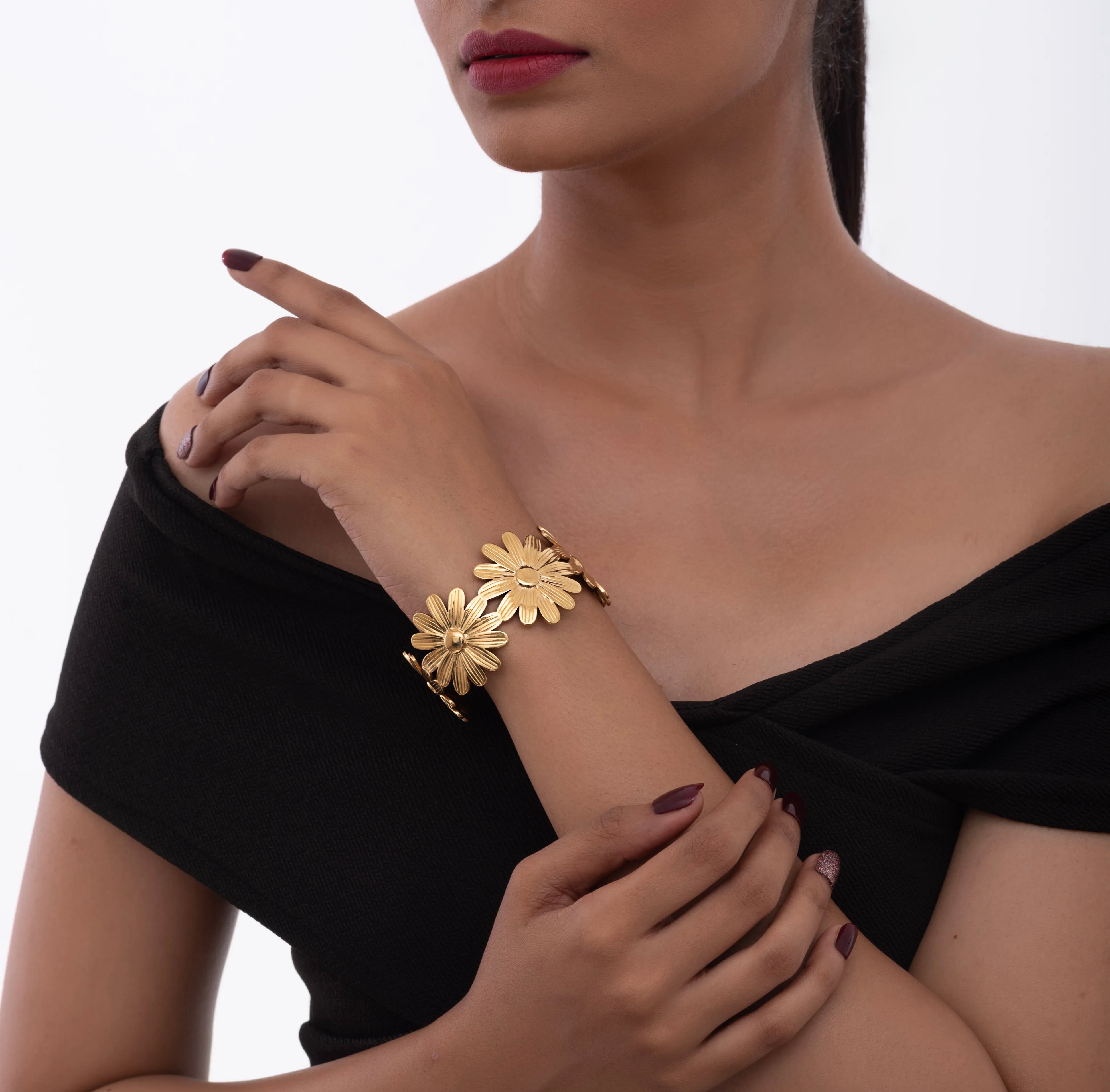 Big Blossom Flower Bracelet