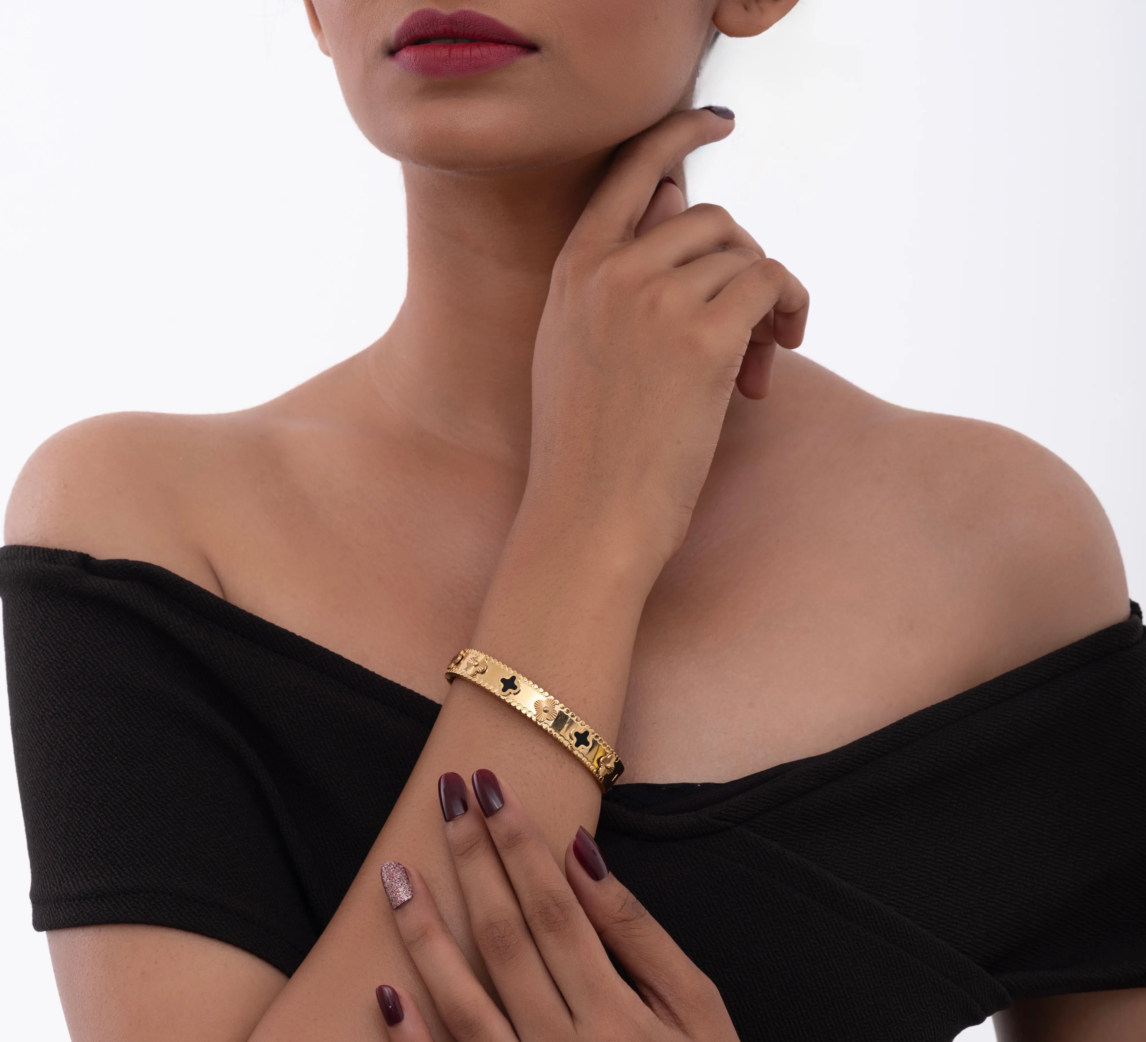 Black & Gold Flower Bracelet