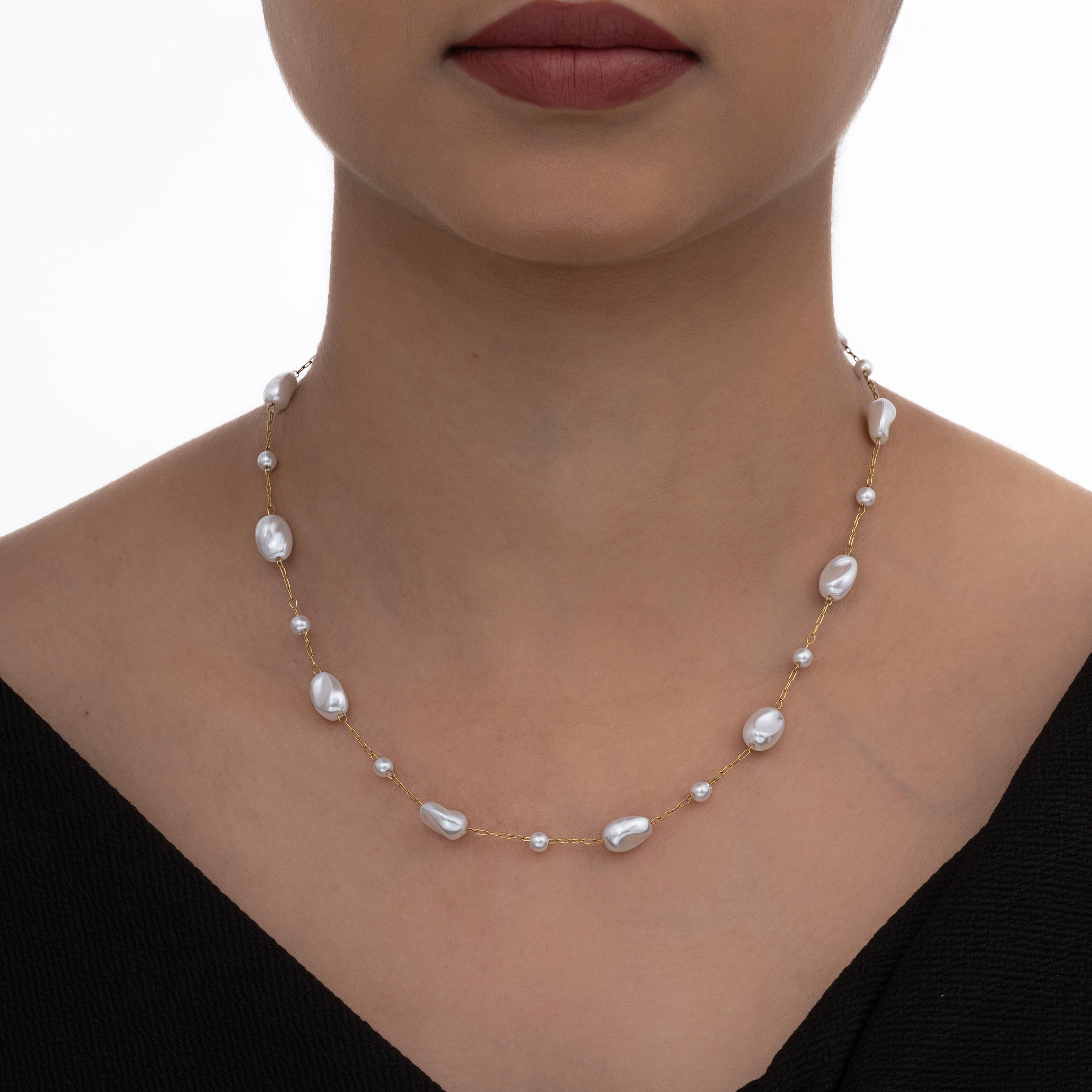 Luminous Pearl Necklace