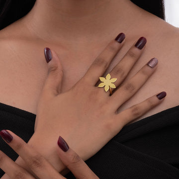 Minimalist Flower Ring