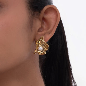 Radiant Single Pearl Designer Earrings