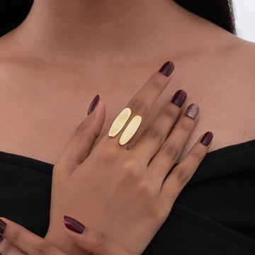 The Royal Crest Ring