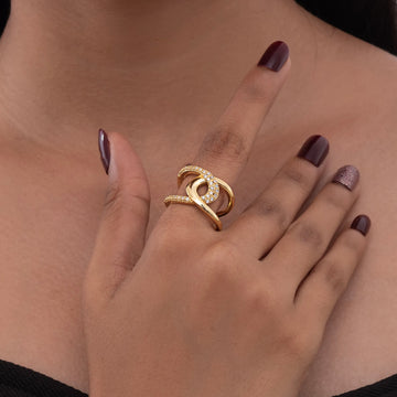 Semi-Studded crisscross ring