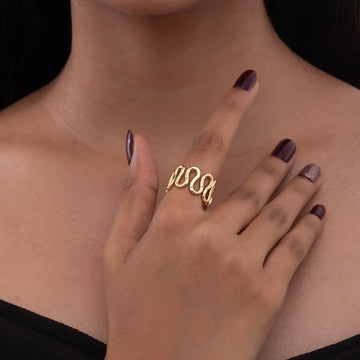 Golden Curly Wave Ring