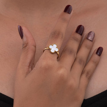 White clover ring