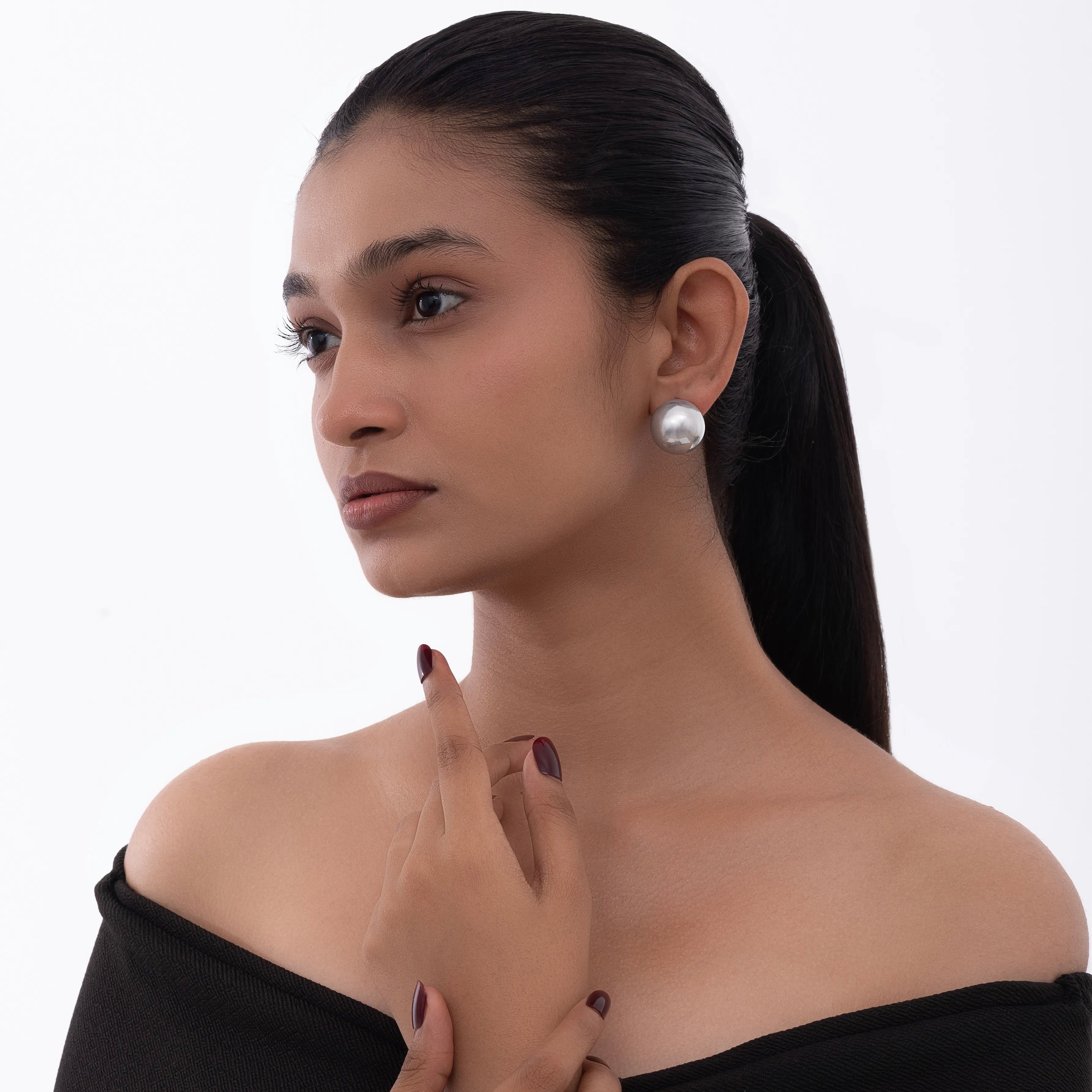 Moonlight Grey Oversized Pearl Earrings