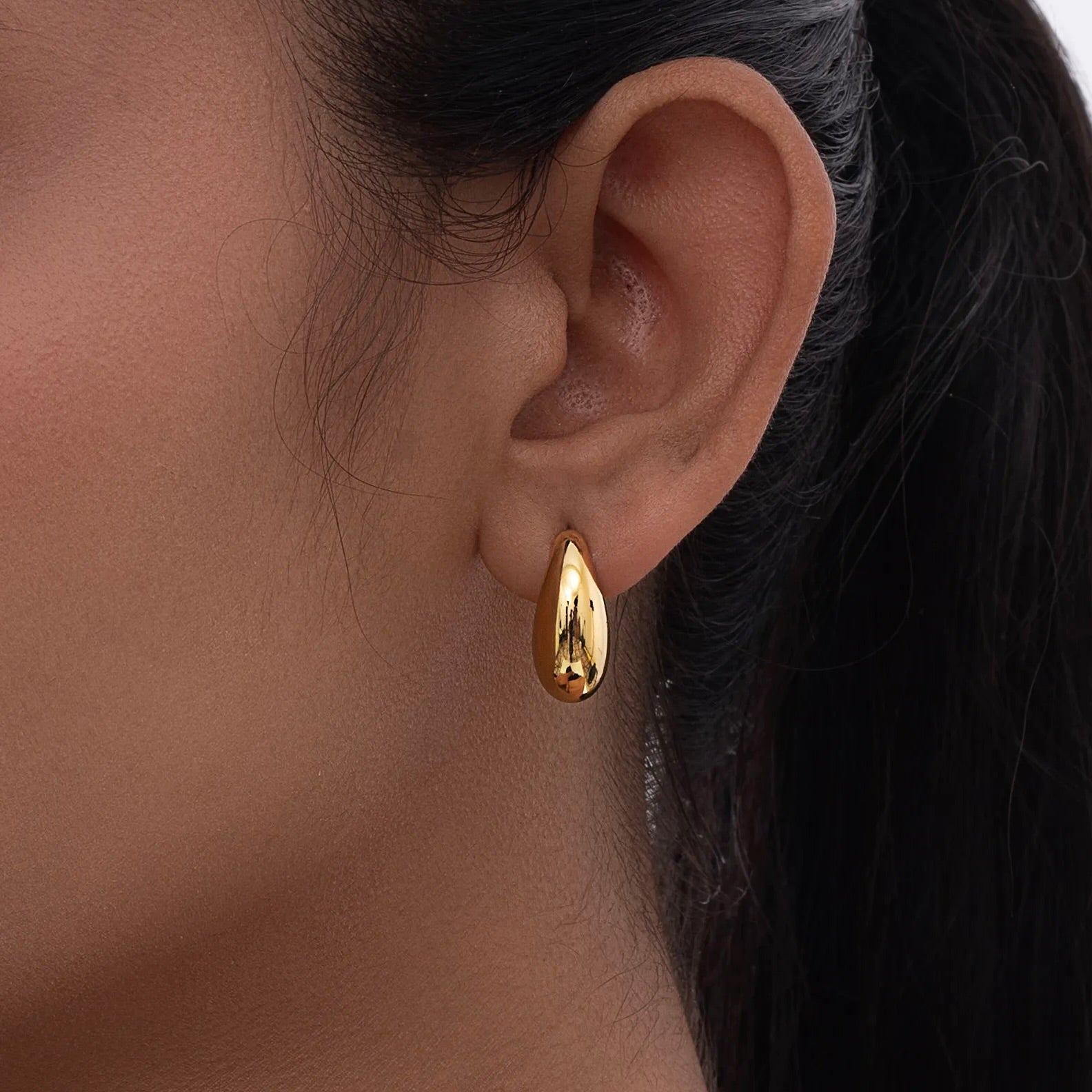 Dainty Tiny Teardrop Earrings