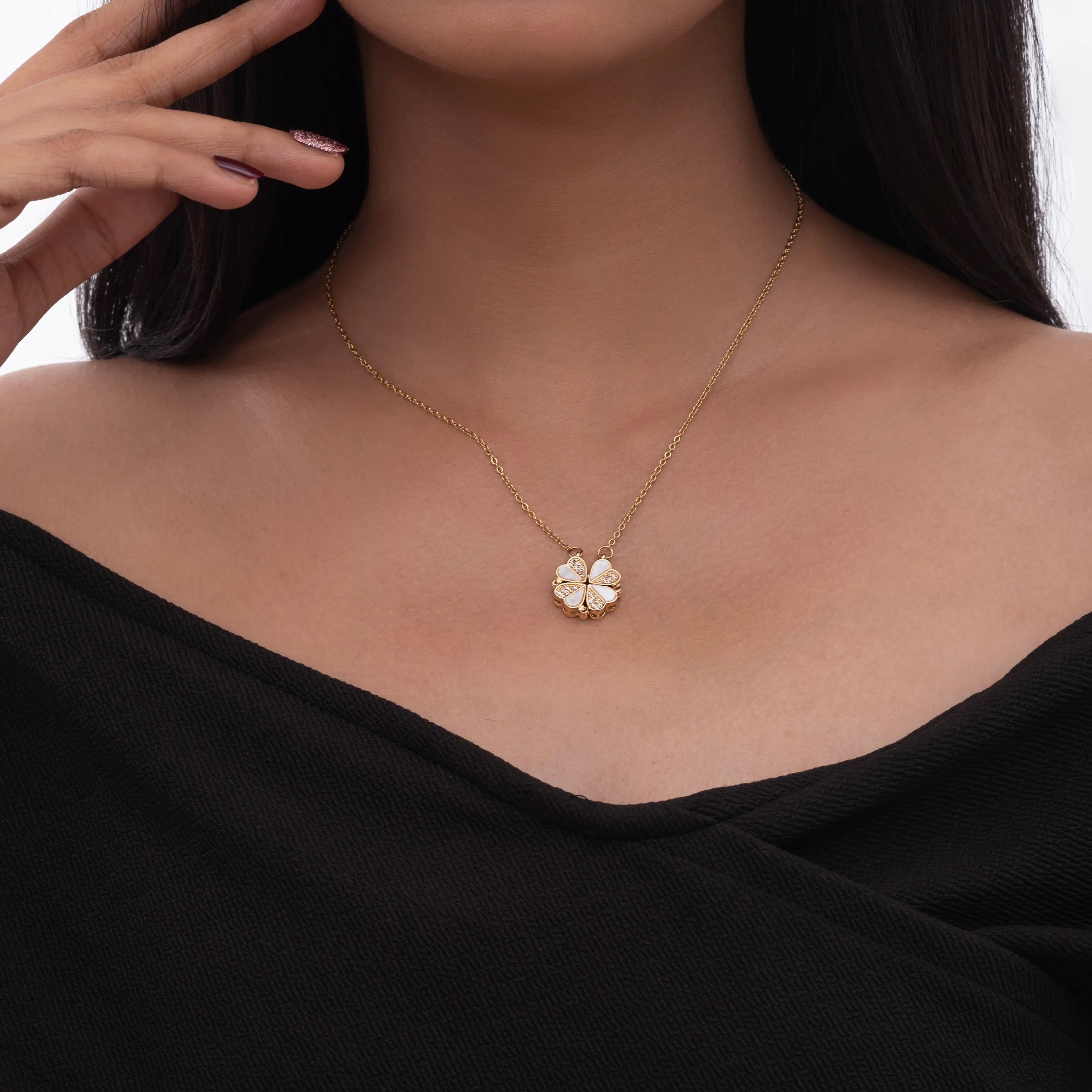 Chic 4 Hearts Necklace