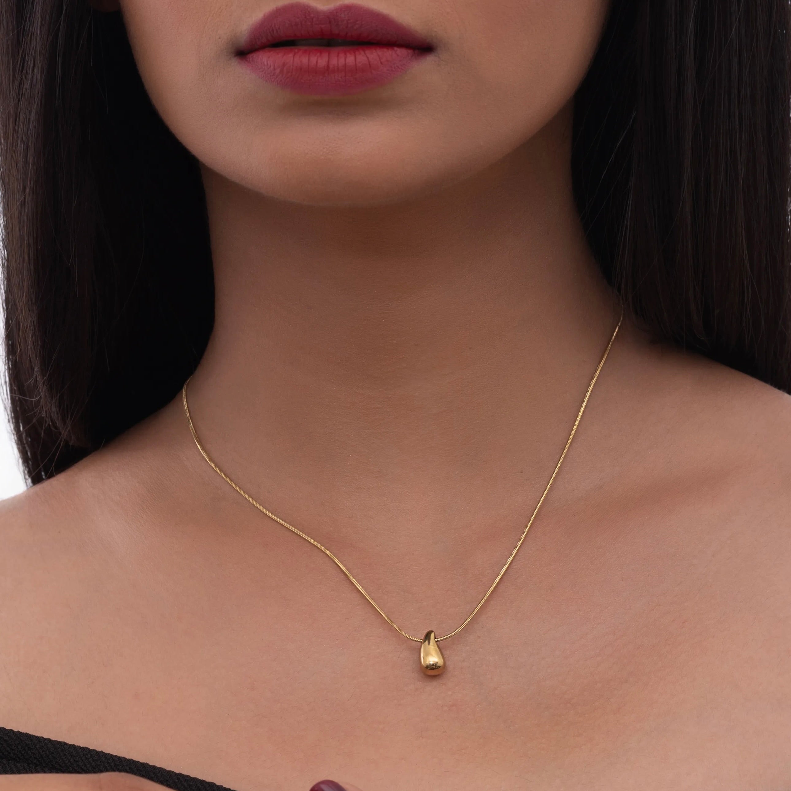 Minimalist Teardrop Necklace