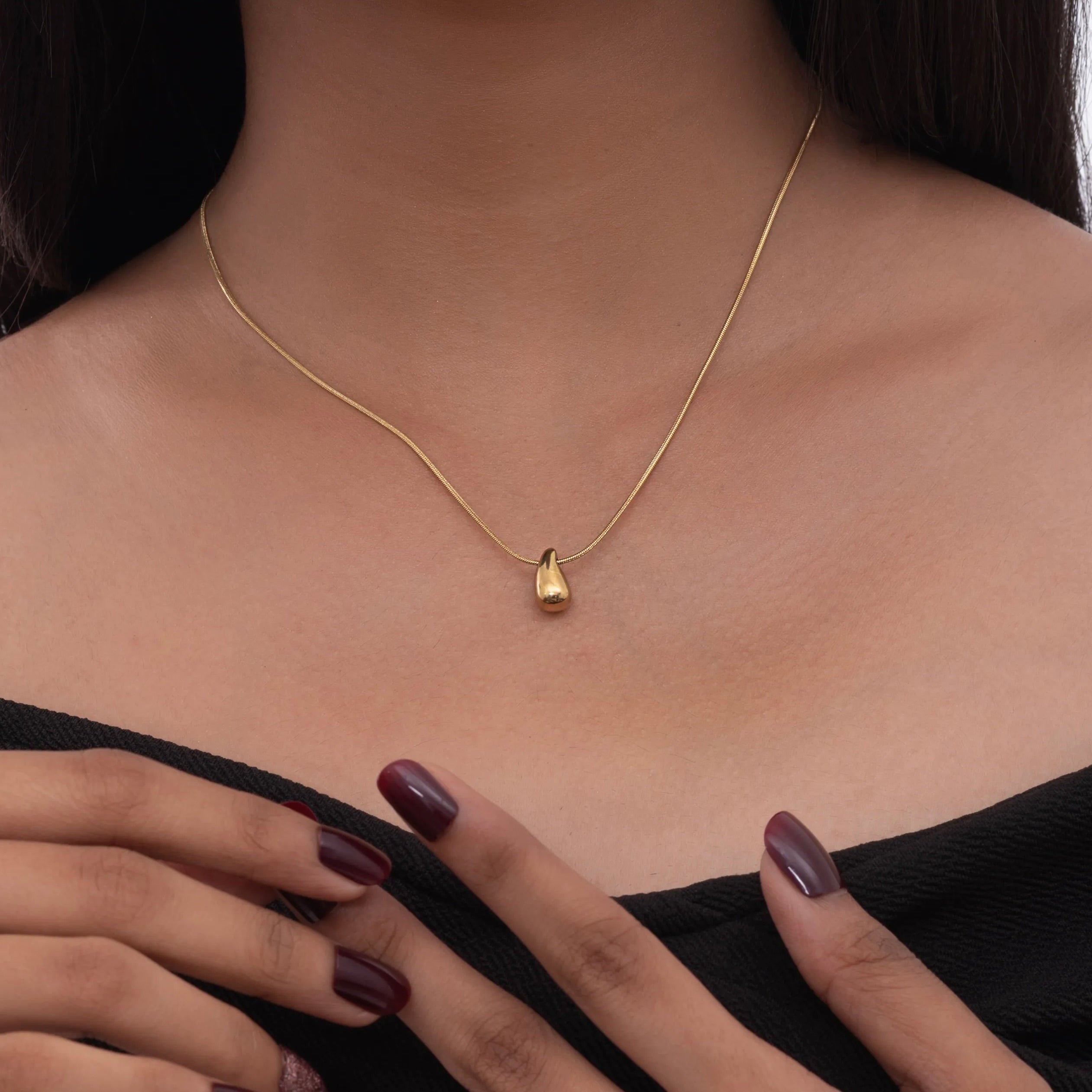 Minimalist Teardrop Necklace