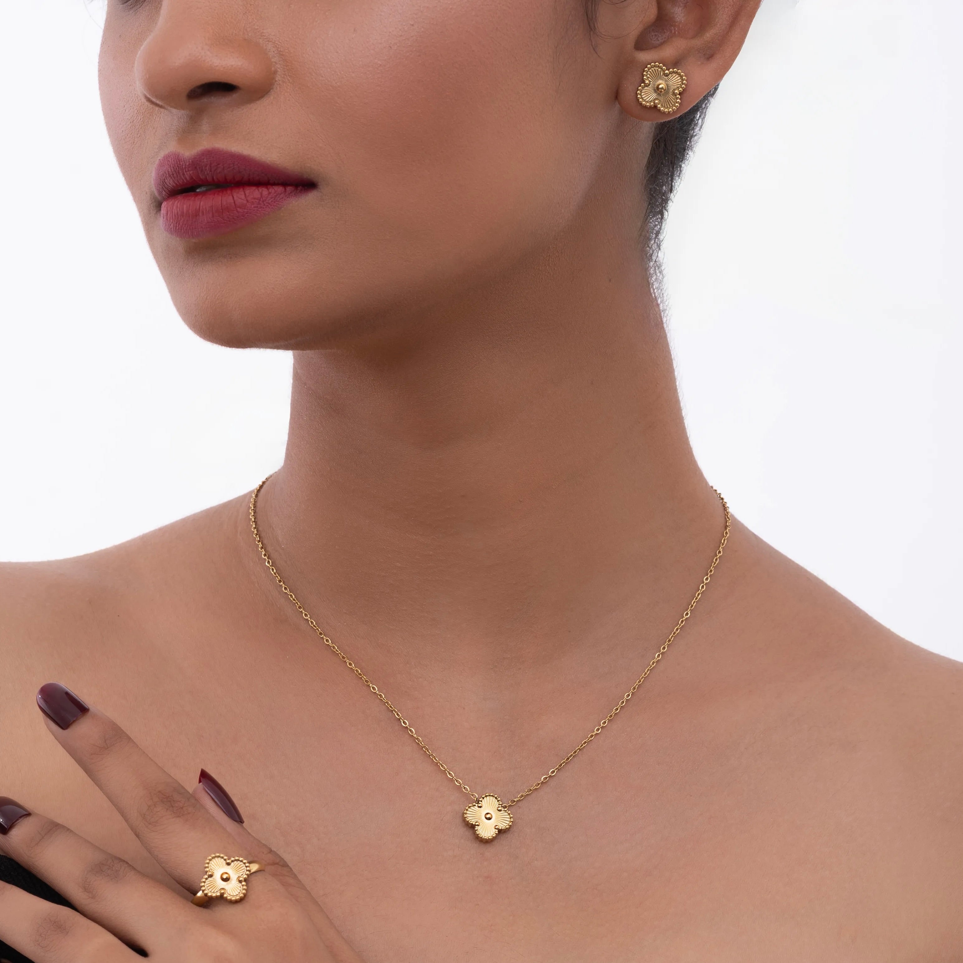 Golden Clover Trio Jewelry Set