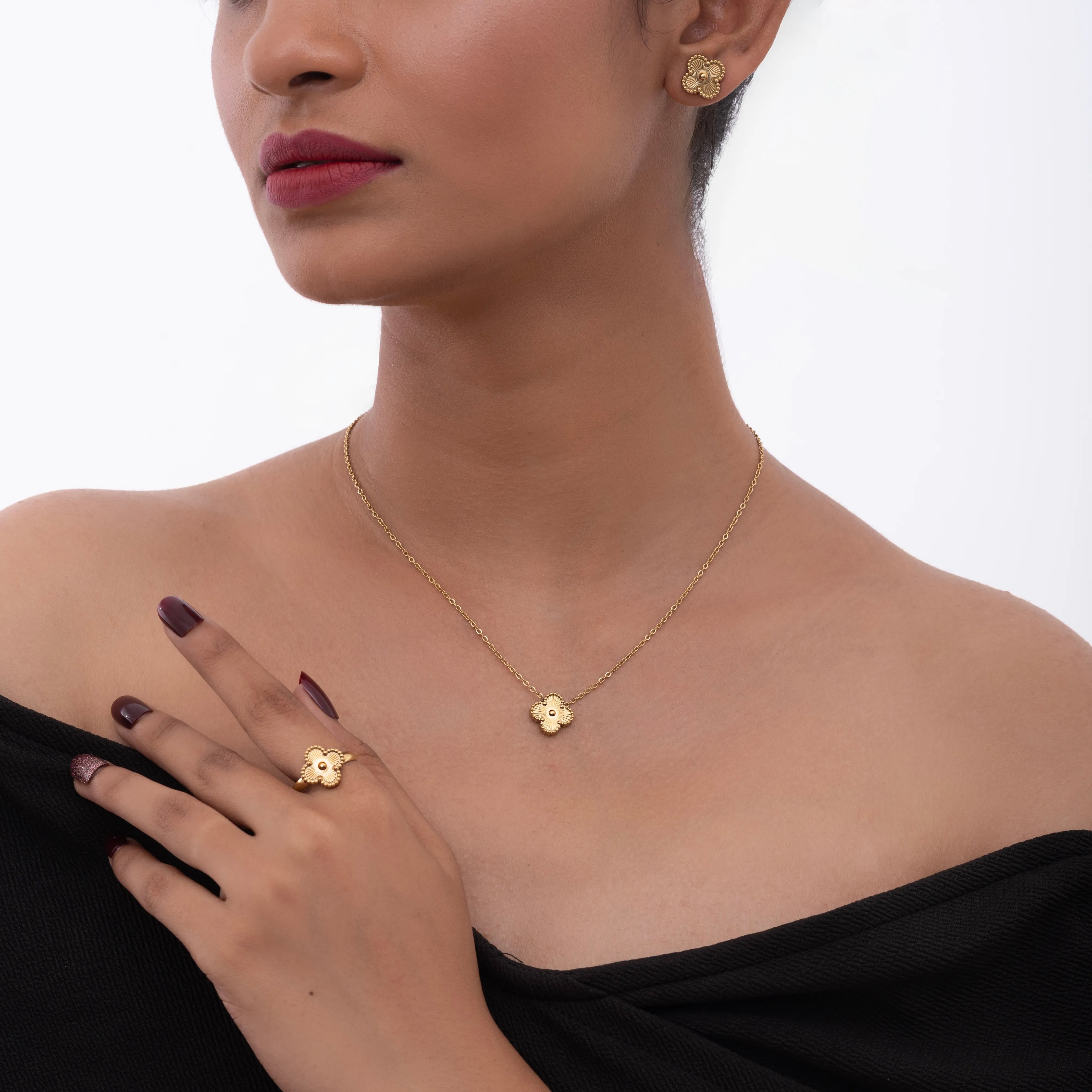 Golden Clover Trio Jewelry Set