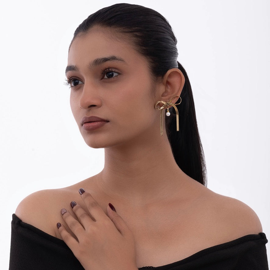 Classic Ribbon Pearl Earrings