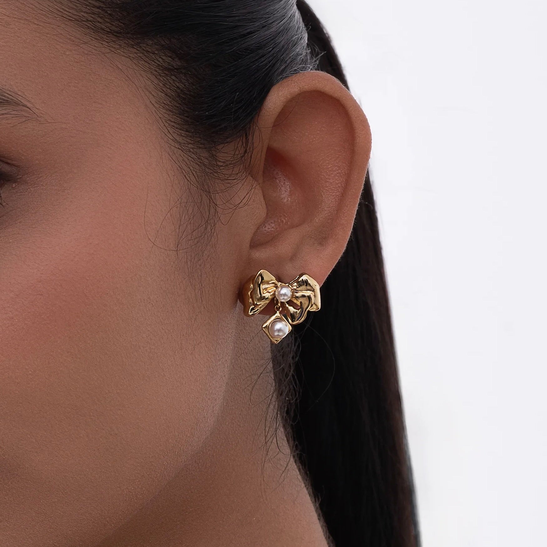 Pearl Bow Studs