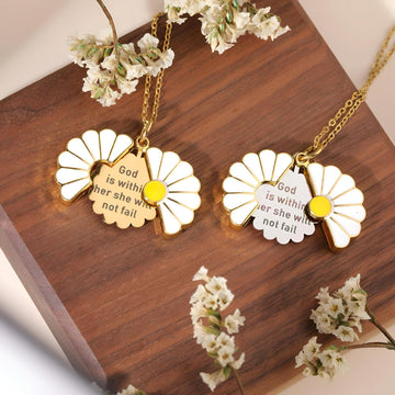 Personalised forever daisy locket